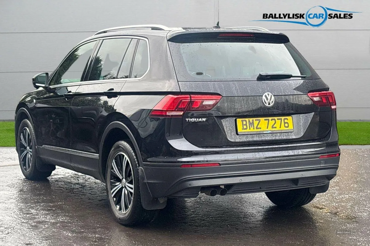 Volkswagen Tiguan 1.4 TSI 125PS SE Navigation in B - Image 2
