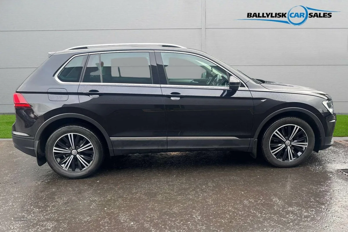 Volkswagen Tiguan 1.4 TSI 125PS SE Navigation in B - Image 3