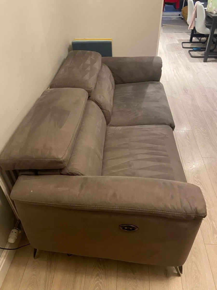 3 seater electric recliner sofa - Image 3
