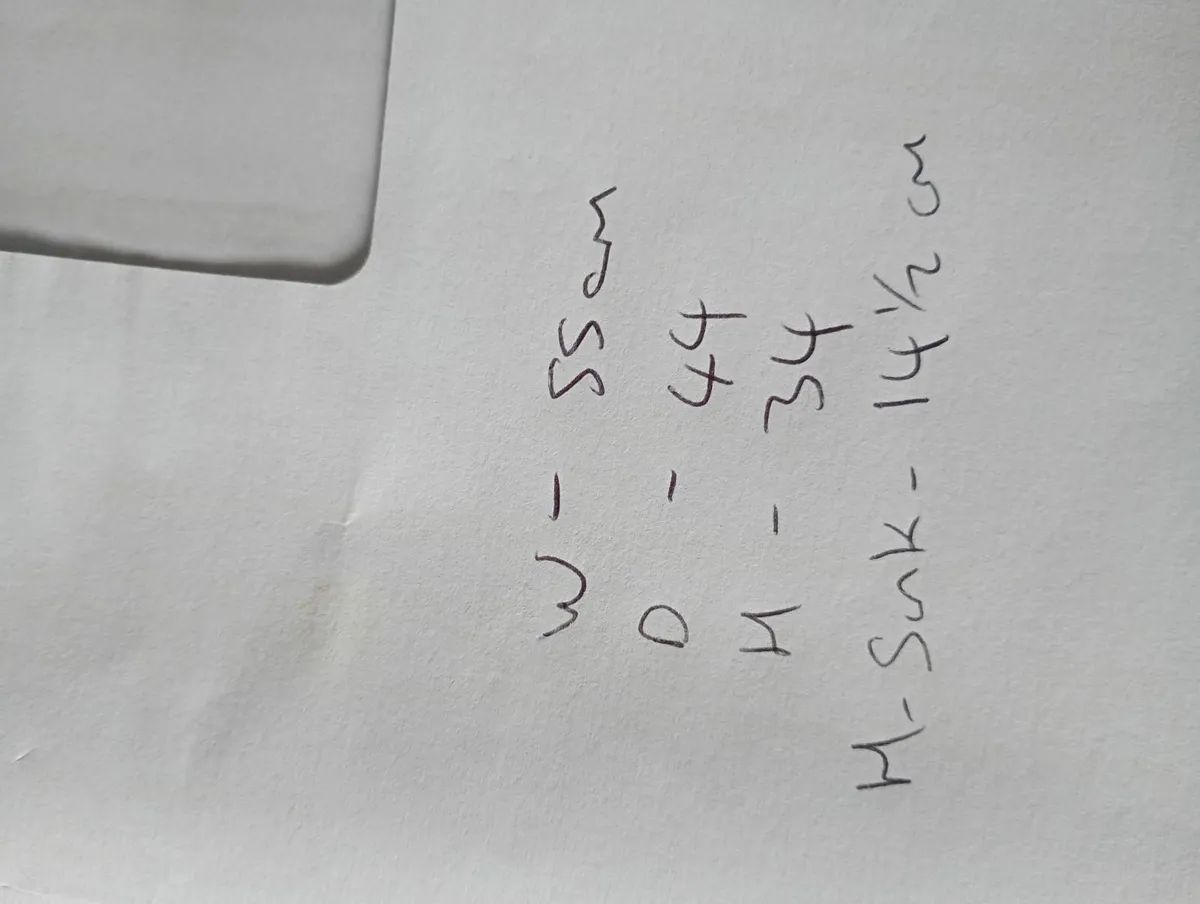 Bathroom sink - Image 2