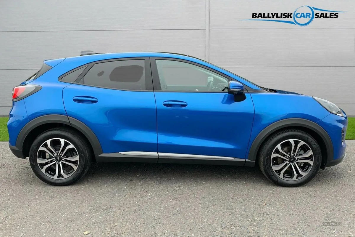 Ford Puma 1.0T 125PS Titanium Auto in Blue with ££ - Image 3