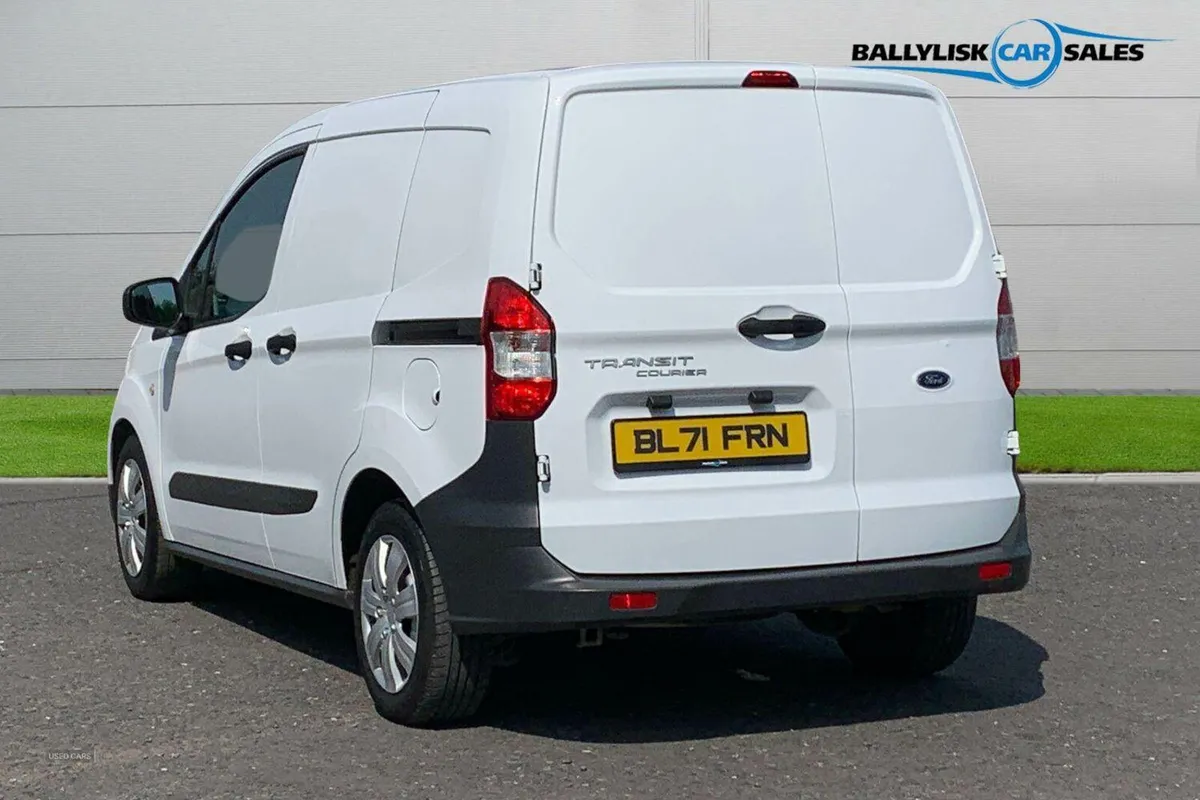 Ford Transit Courier 1.0 LEADER IN WHITE WITH ONLY - Image 2