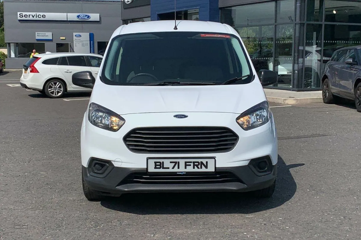 Ford Transit Courier 1.0 LEADER IN WHITE WITH ONLY - Image 4