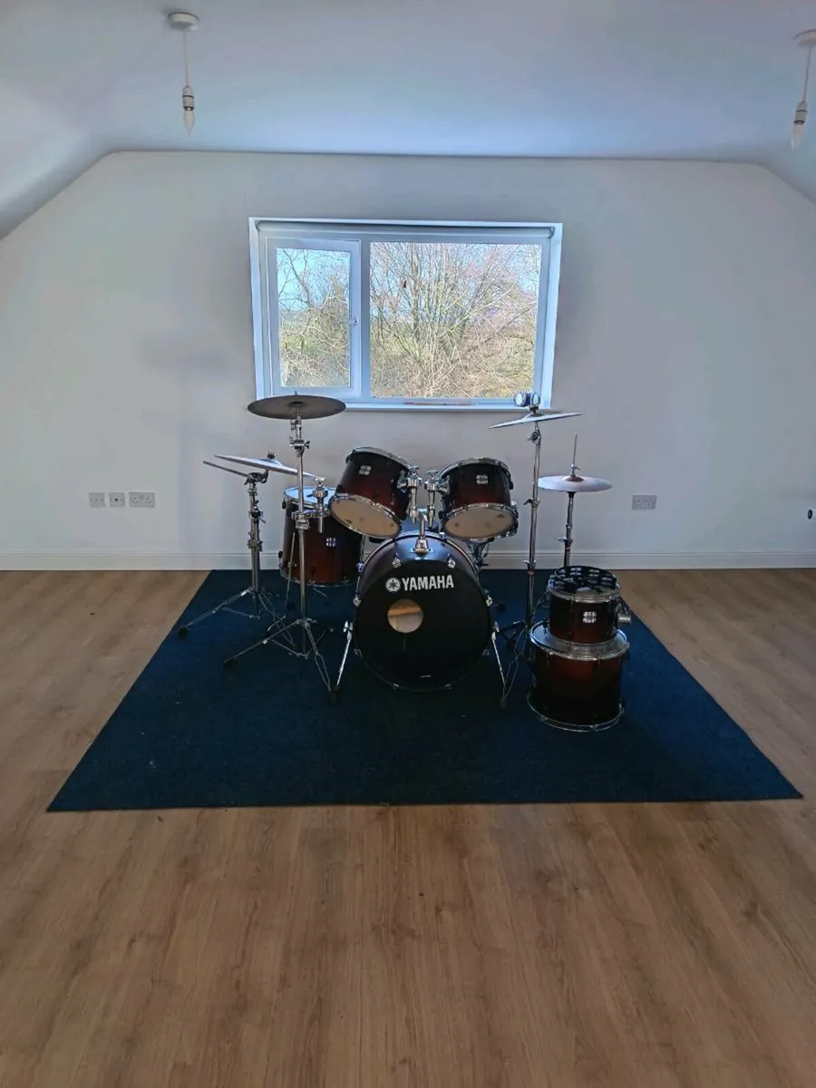 Yahama Drum Kit - Image 4