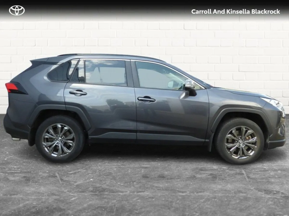 Toyota RAV4 Hybrid Sol - Image 3