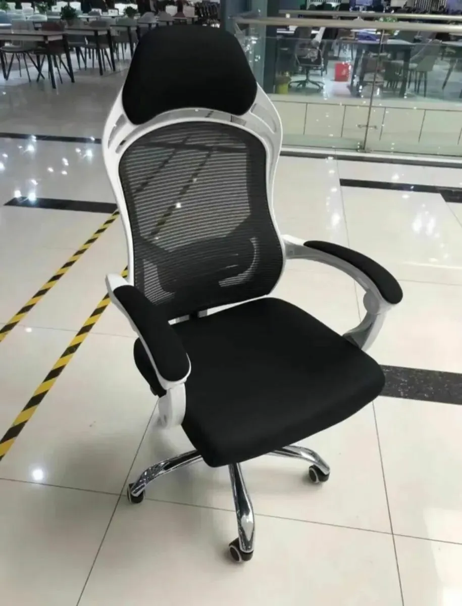 Ergonomic office chair brand new - Image 1