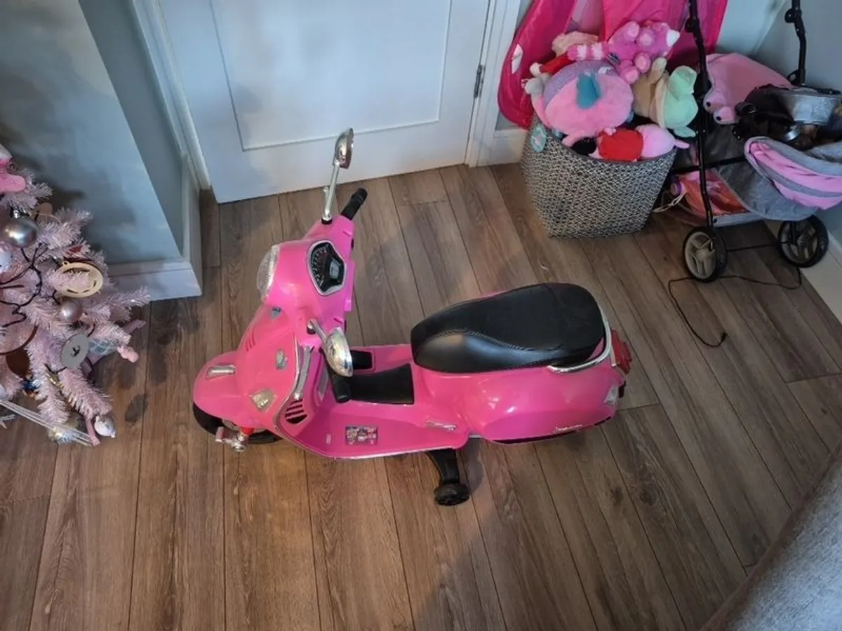 kids electric ride on scooter - Image 1