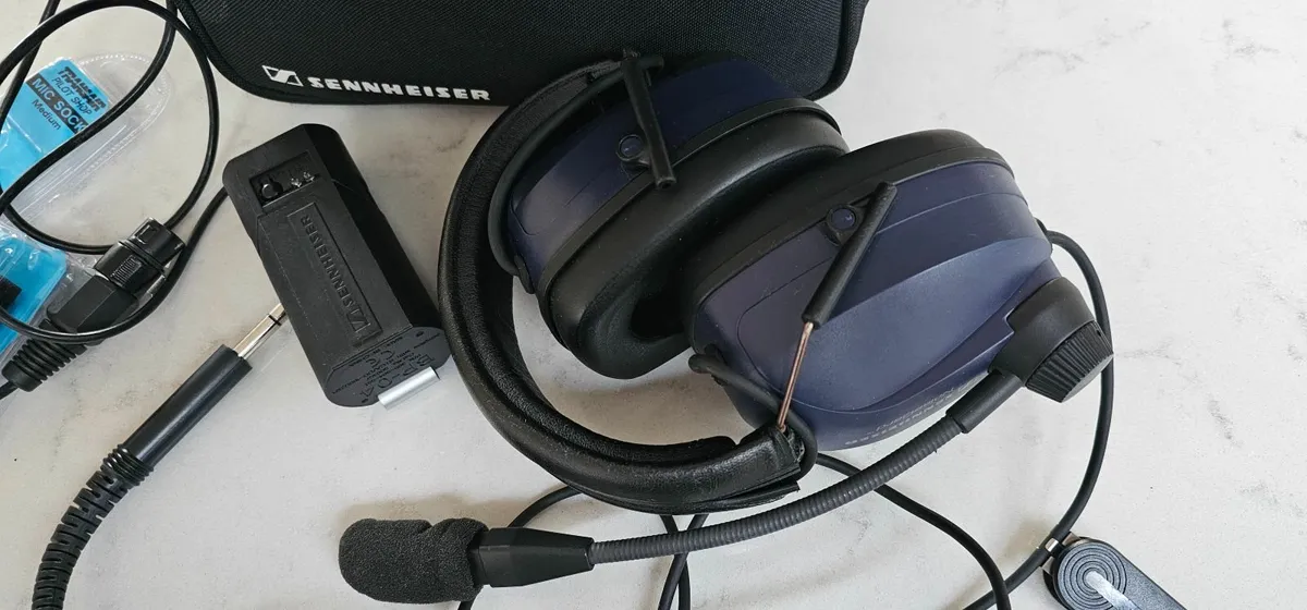 Sennheiser HMEC-300 Pilots headset with bag+socks - Image 2