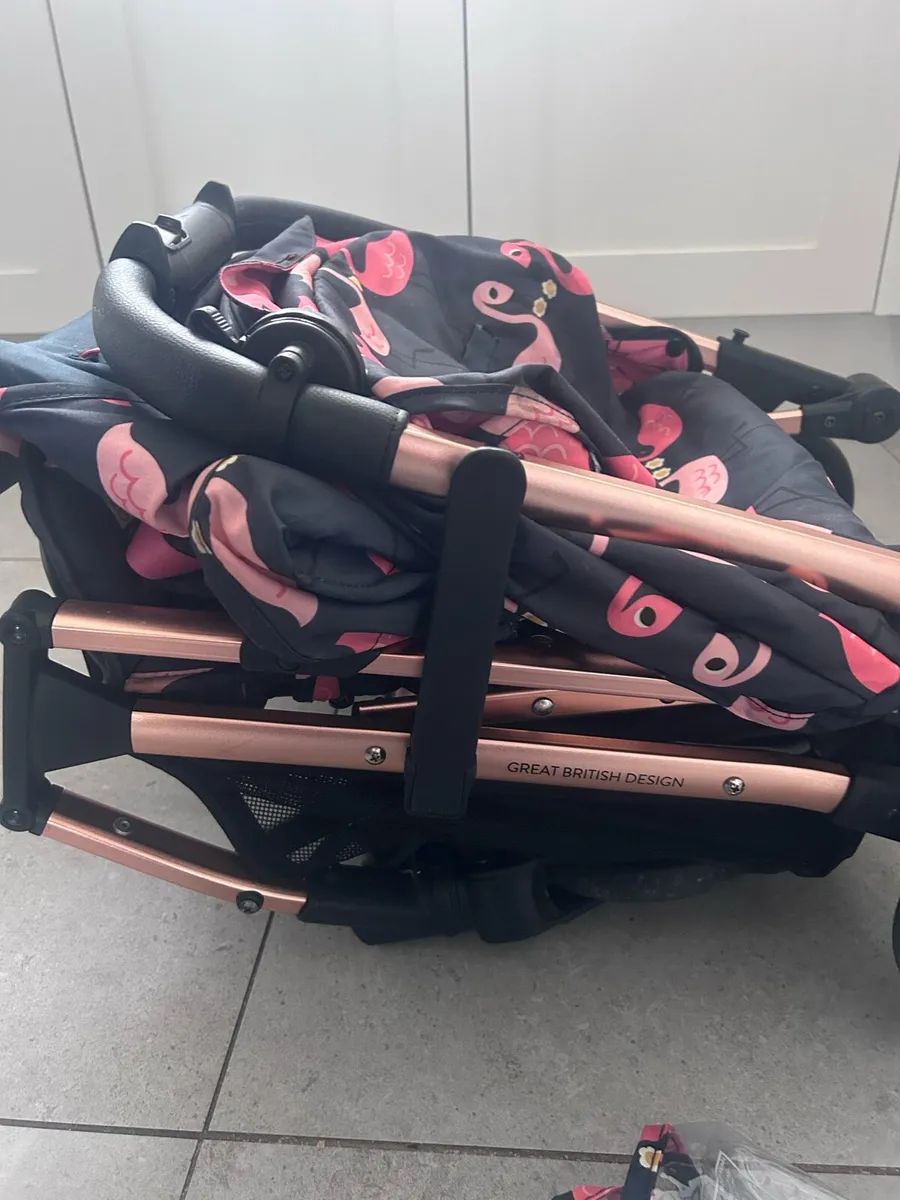 Cossato Stroller - Image 2