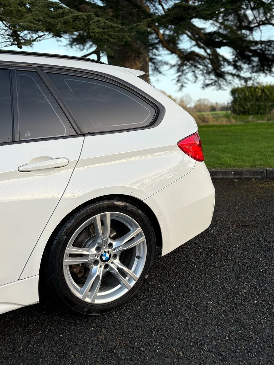 BMW 320D M-Sport Touring Auto - Image 4