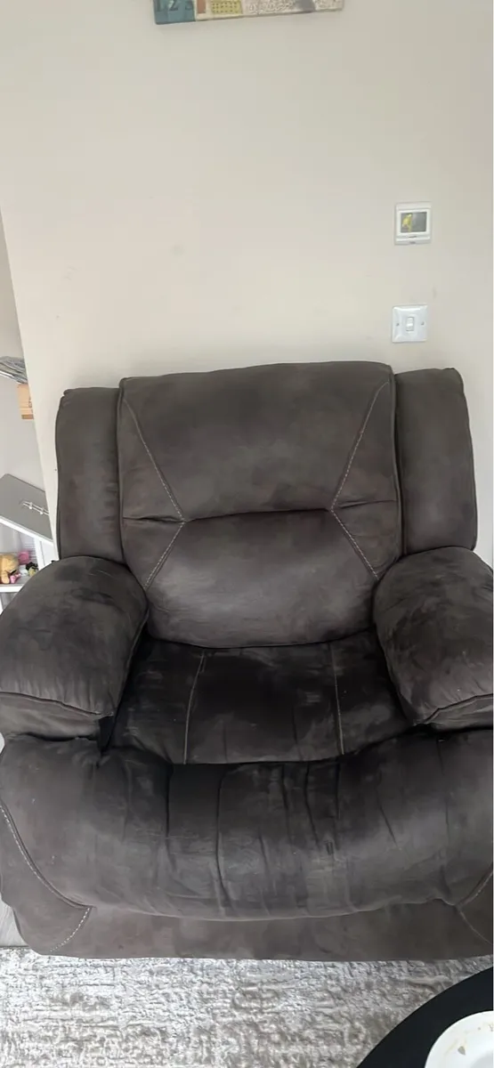 One seater recliner sofa - Image 2