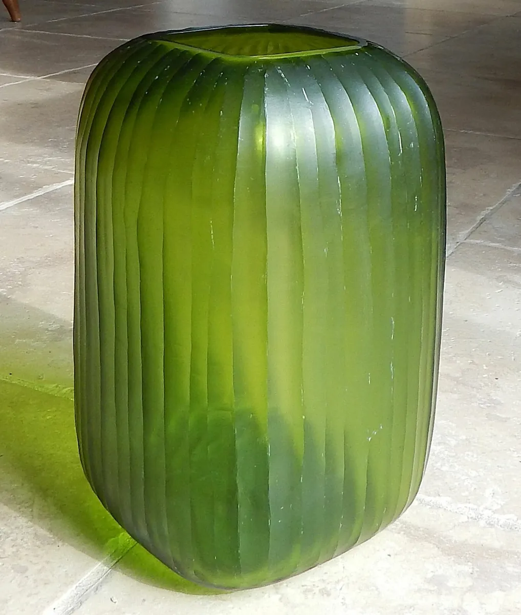 Large Guaxs Handmade Green Glass Vase - Image 3