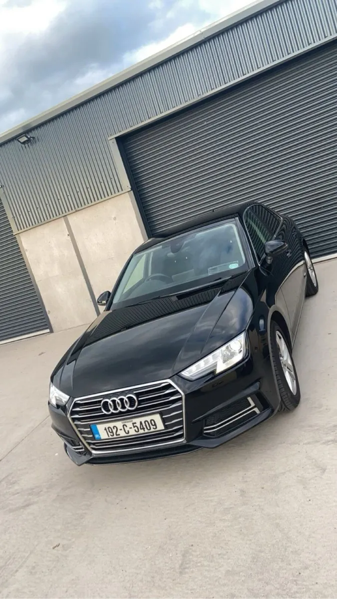 Audi A4 - Image 1