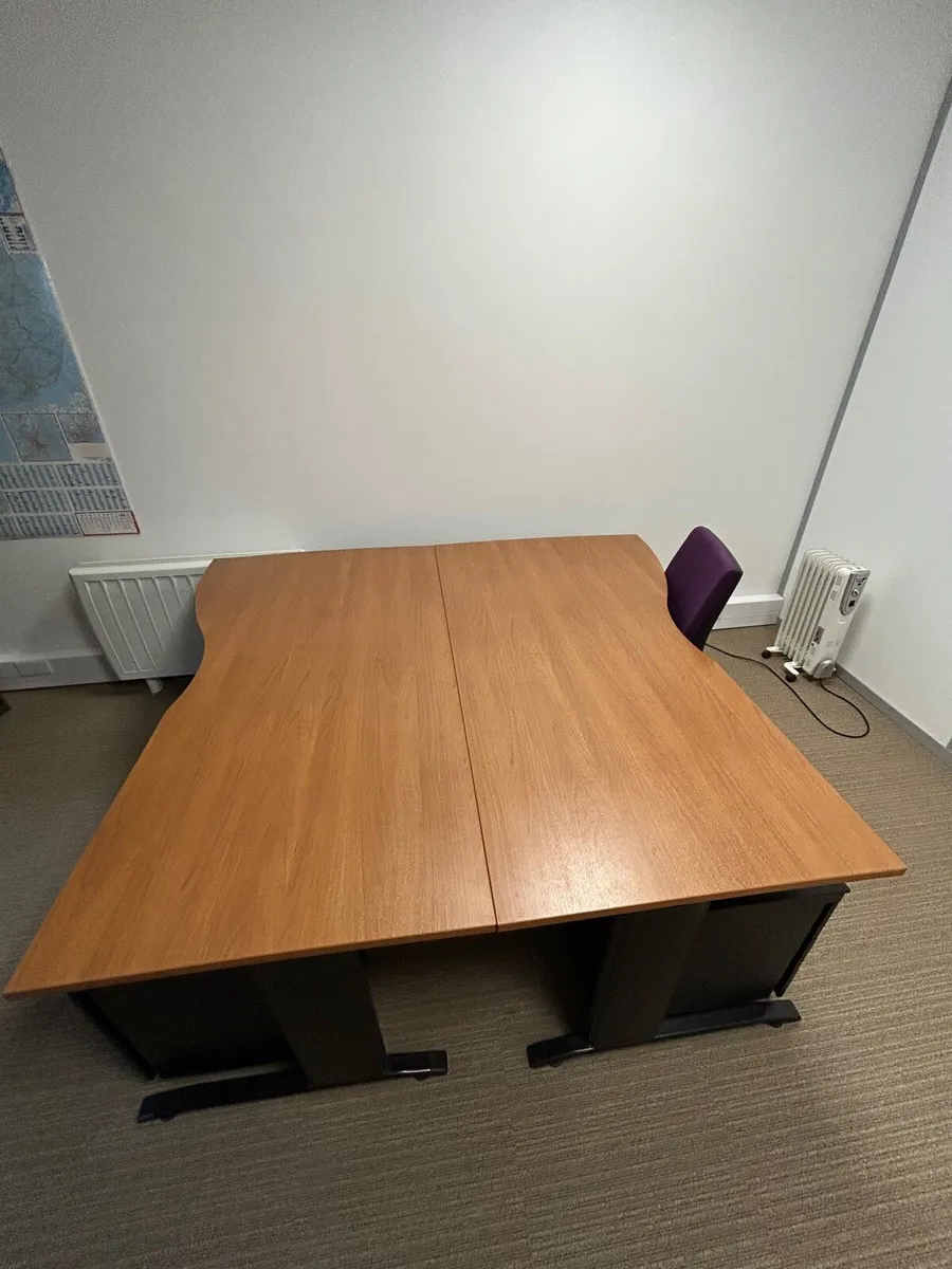 Cherry Office Desks x 6Nr. - Image 1