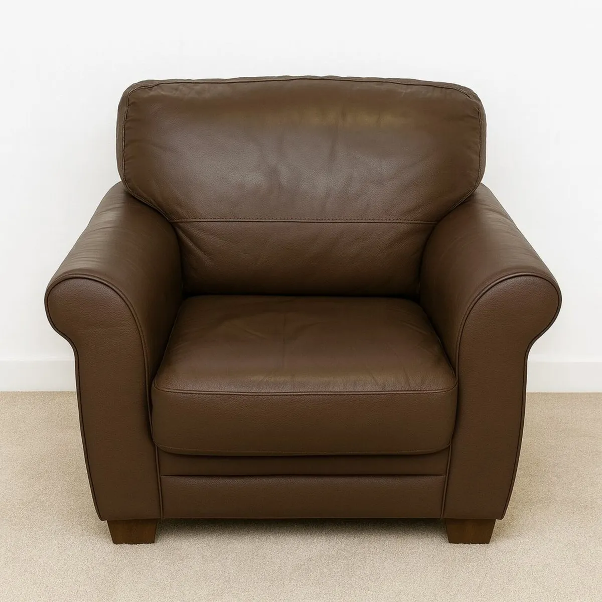 Two Seater Leather Settee + Two Chairs - Image 2