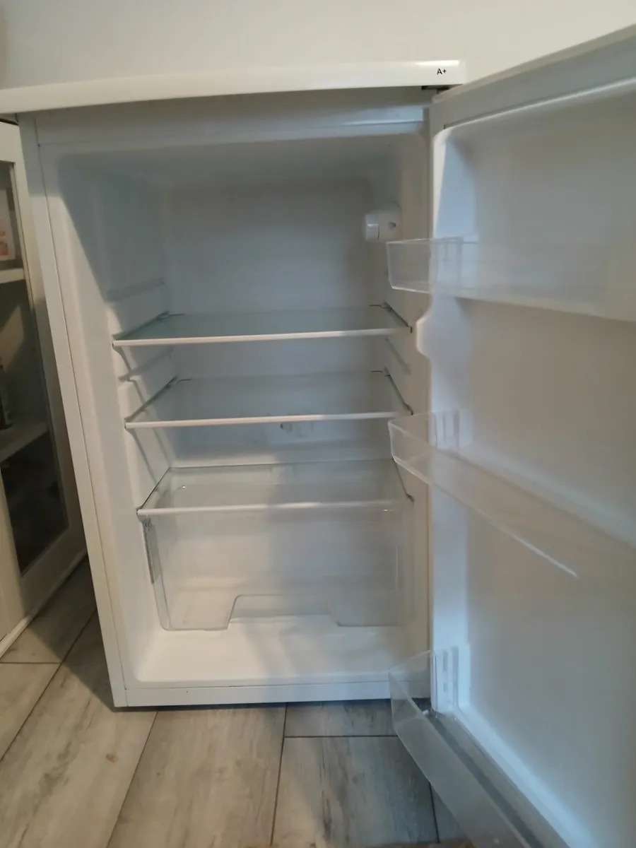 Belling compact fridge - Image 3