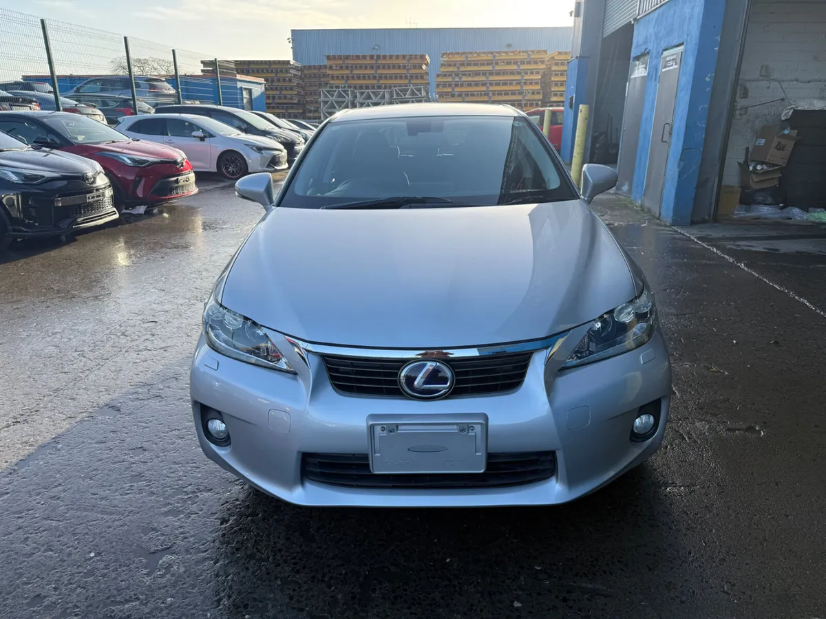 2012 Lexus CT200H / Automatic Hybrid - Image 2