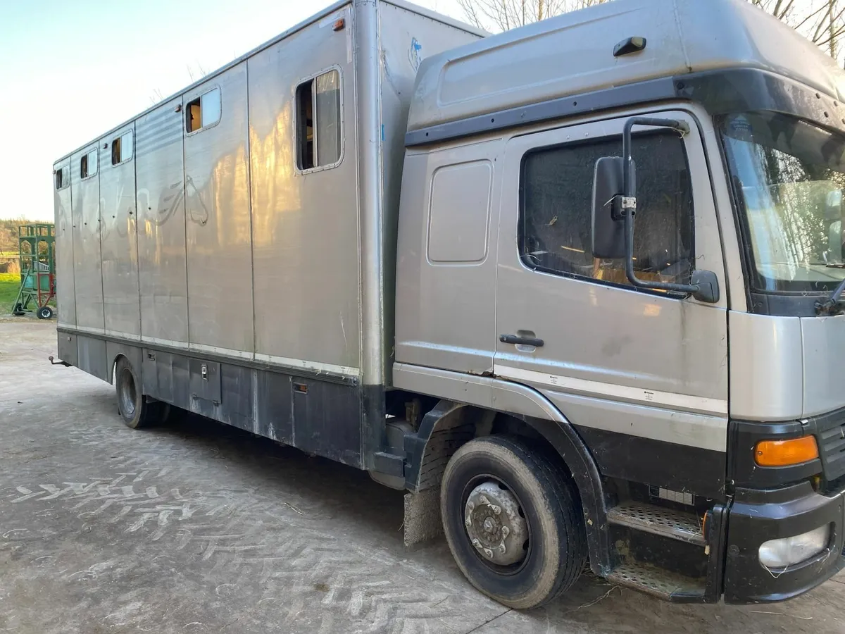 Horse lorry - Image 2