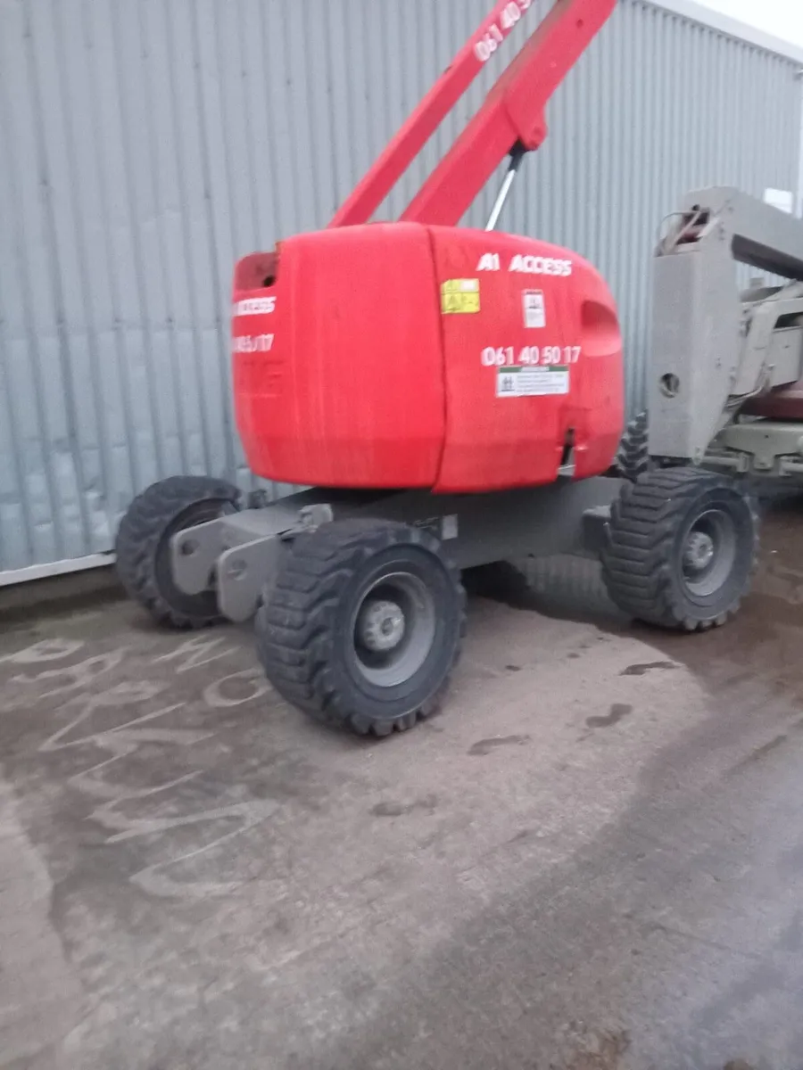 Cherry picker - Image 2