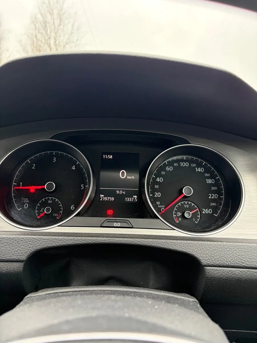 Volkswagen Golf 2015 - Image 2