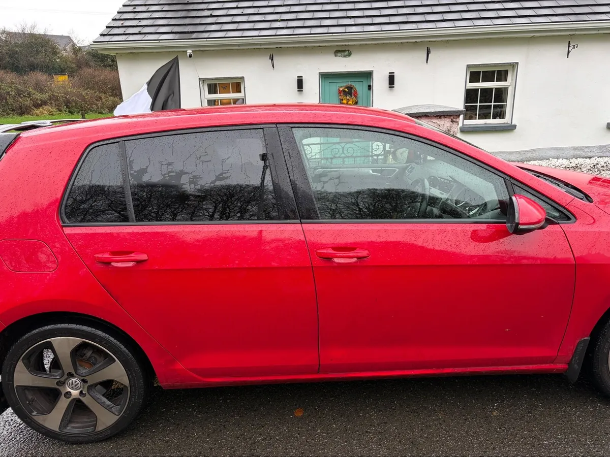 Volkswagen Golf 2015 - Image 3