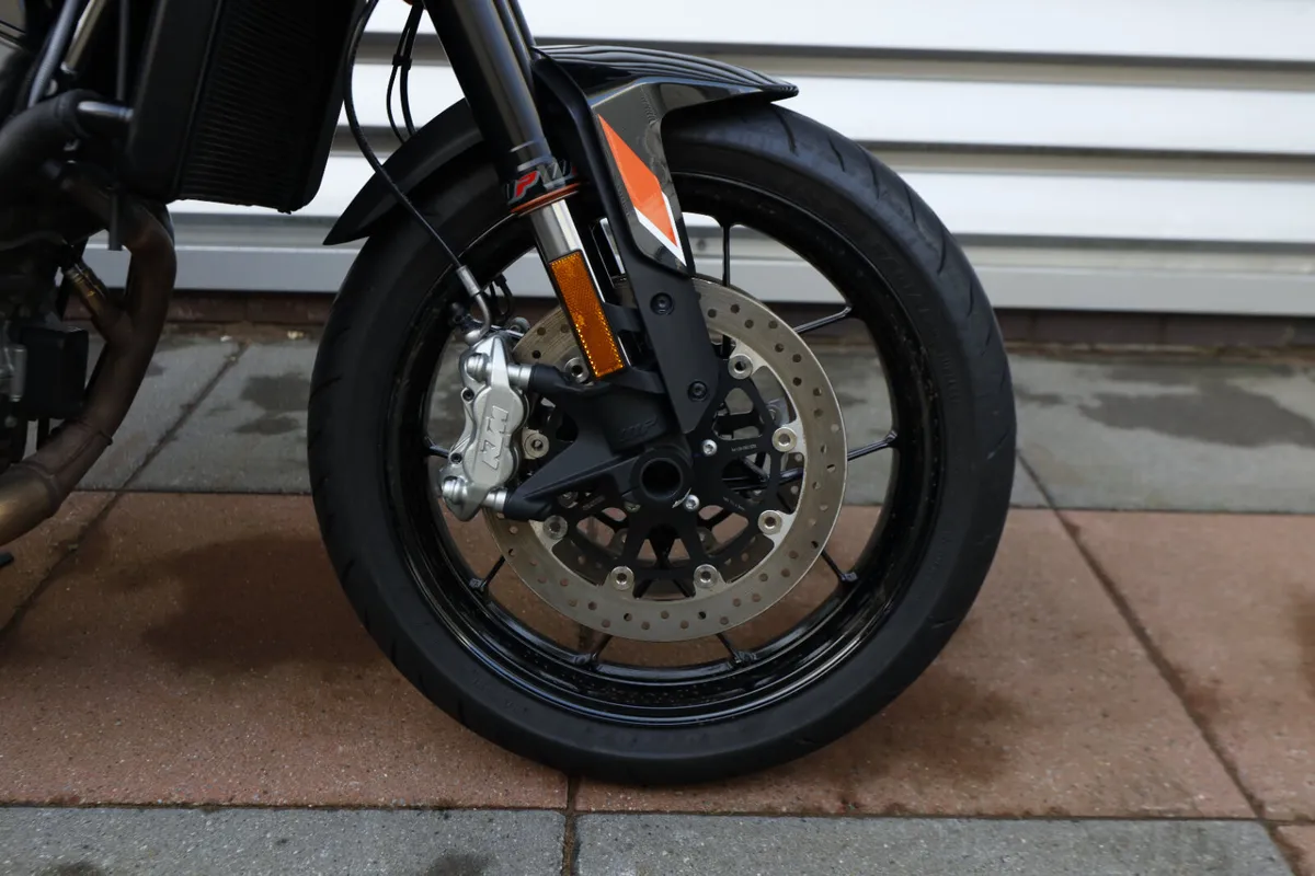 KTM 790 Duke *Ex Demo*  with Tech Pack - Image 4