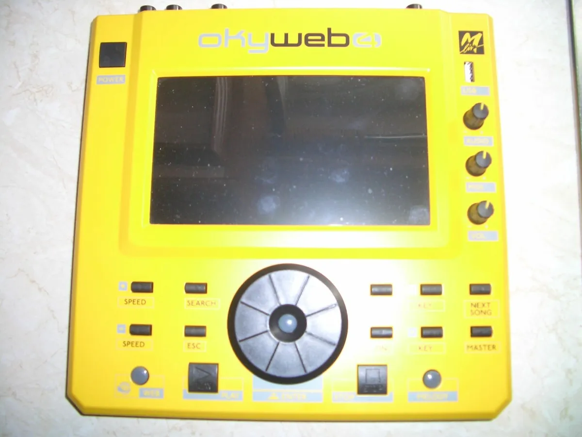 OKYWEB 4 MP3 BACKING TRACK PLAYER - Image 1