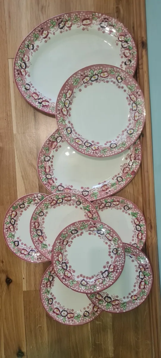 Vintage plates - Image 4