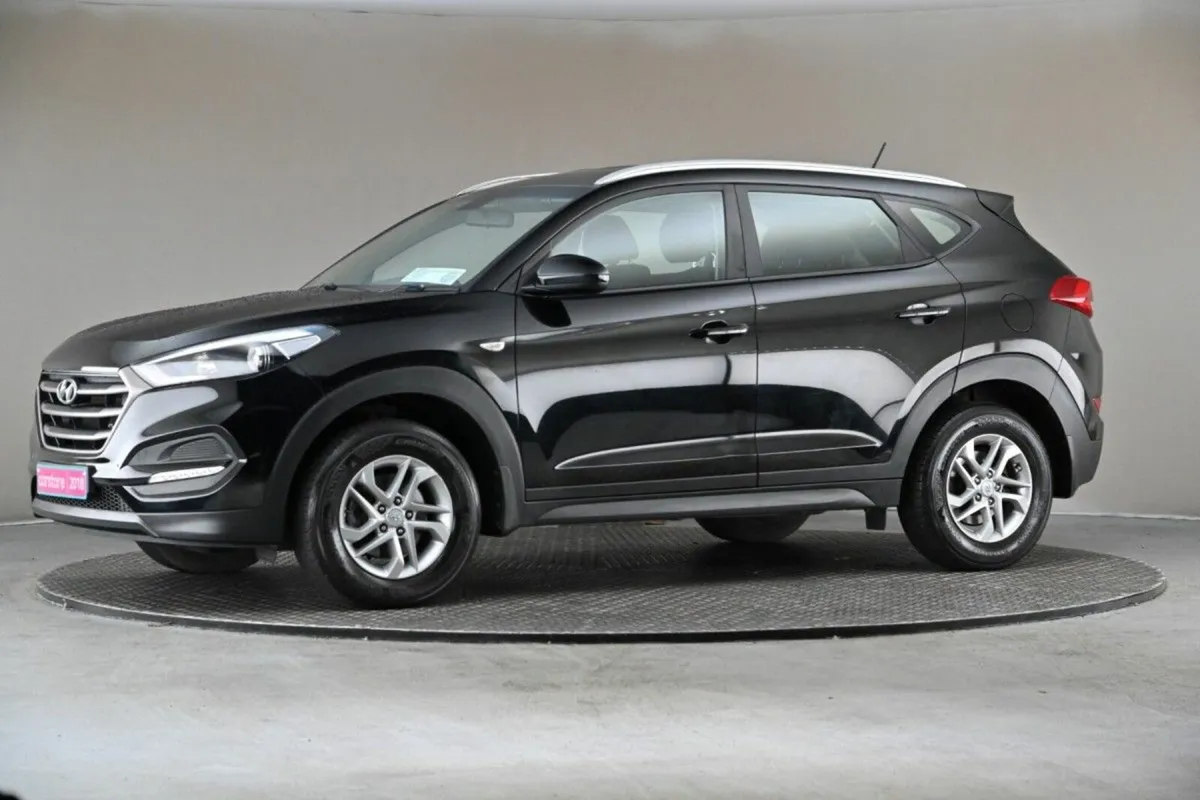 Hyundai Tucson 1.6 COMFORT PETROL 6SPD - Image 4