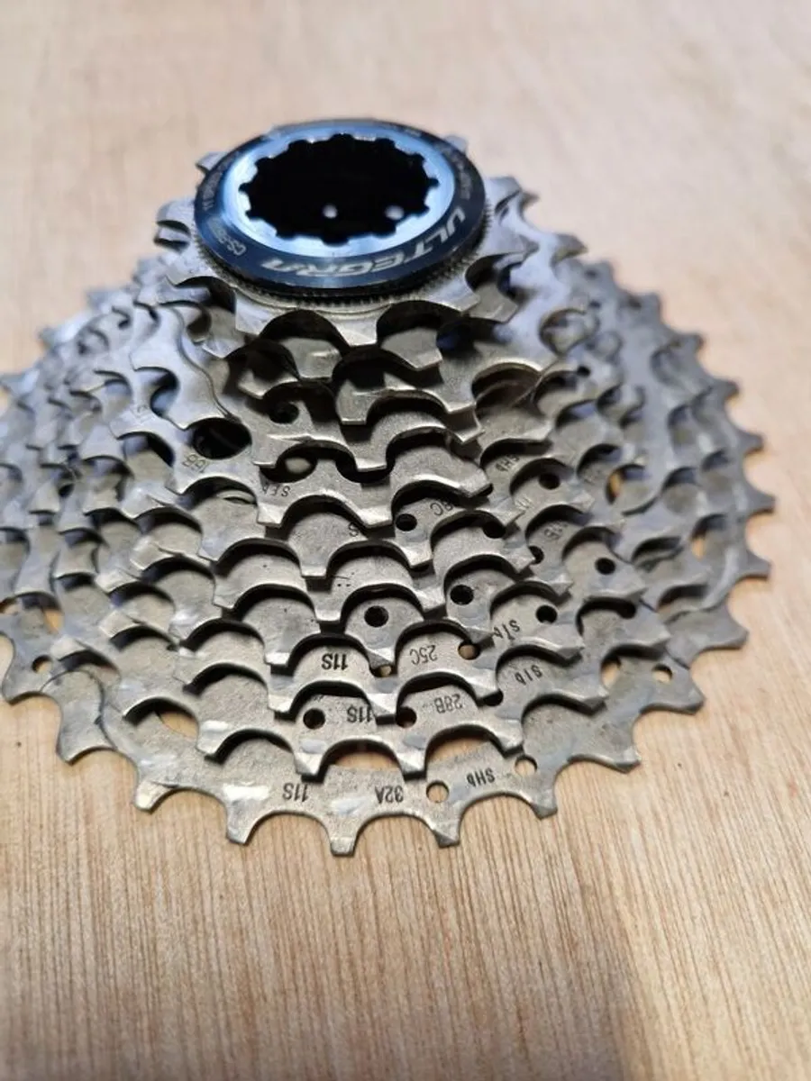 Ultegra R8000 Groupset. Mechanical - Image 2