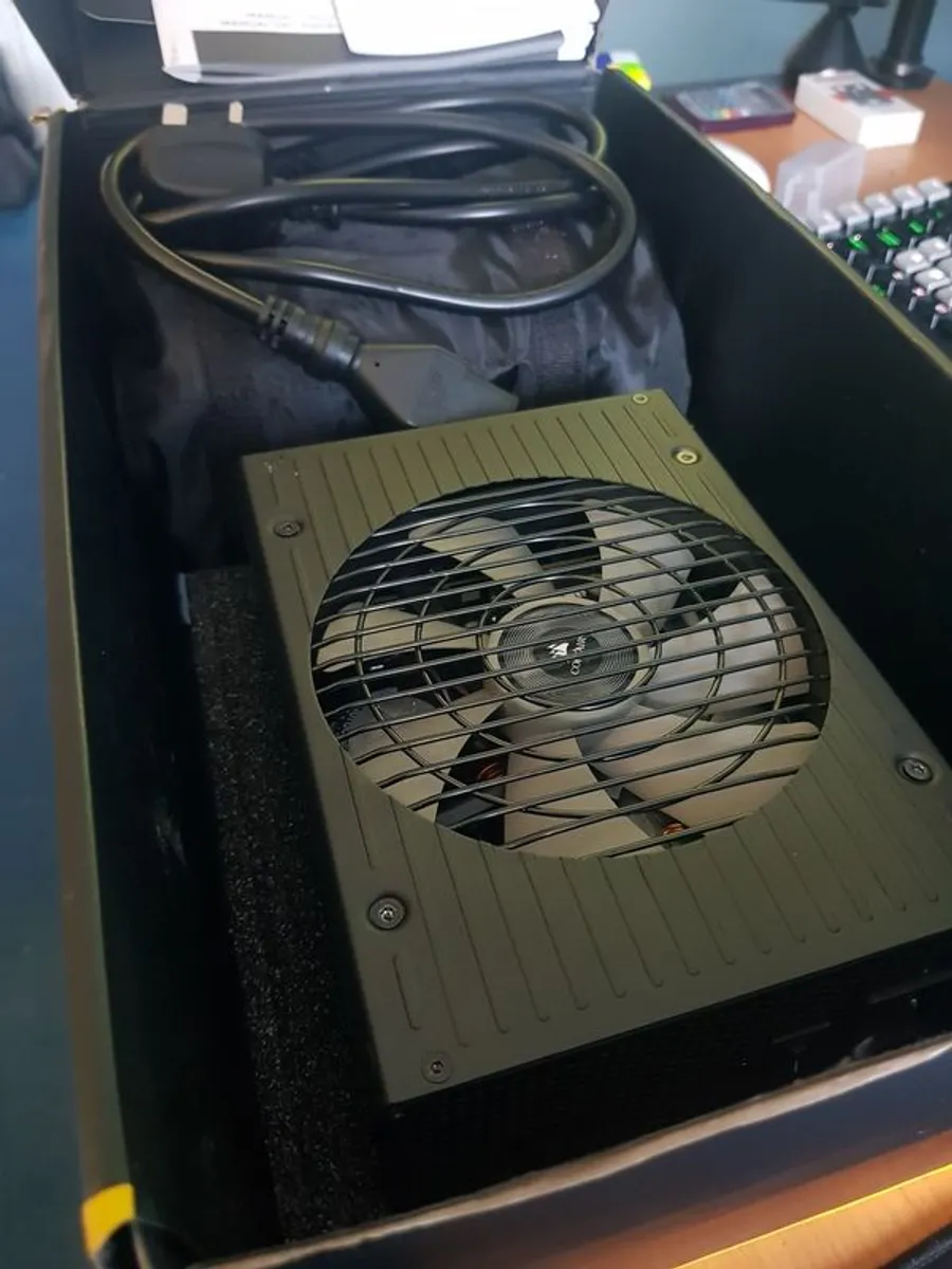 Corsair AX1600i Digital ATX Power Supply 1600W - Image 2