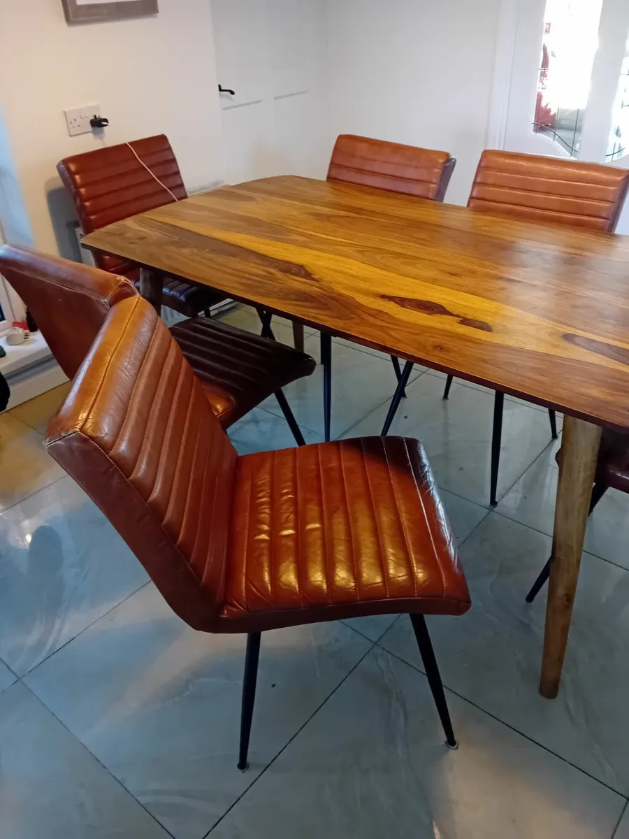 Dining table - Image 3