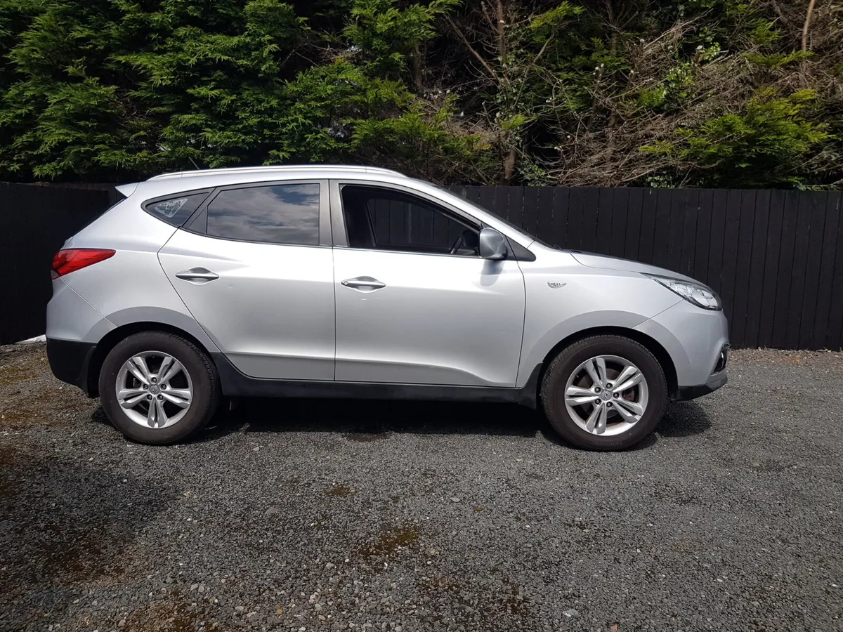 IX 35 COMMERCIAL 4WD JEEP - Image 4