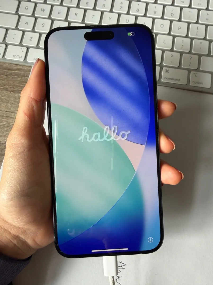 iPhone 15 Pro Max - Image 1