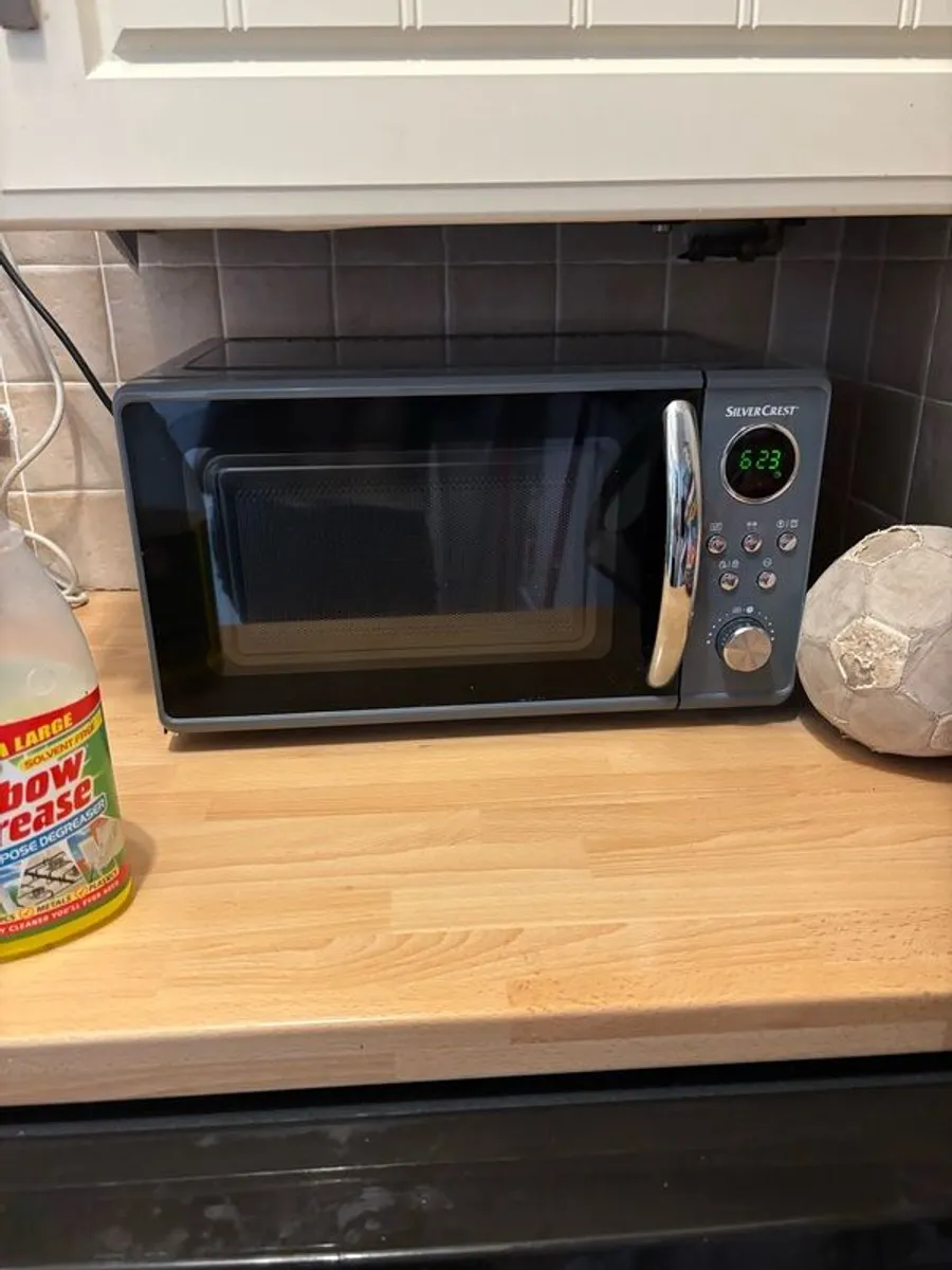 Microwave - Image 1