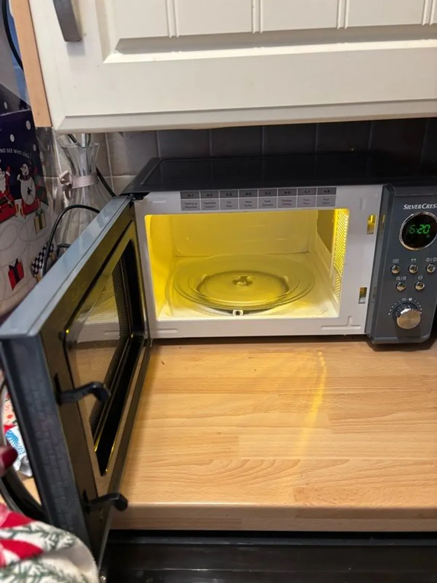 Microwave - Image 3