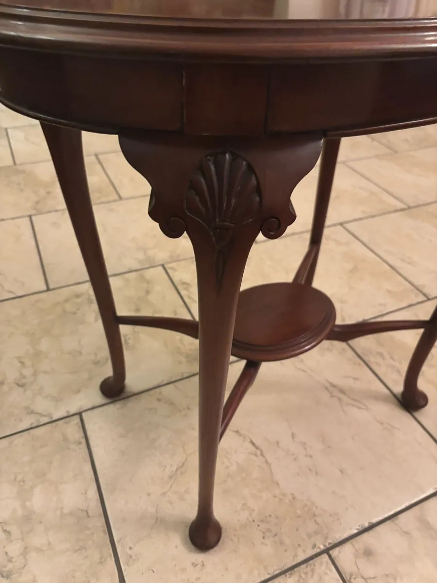 Table ( antique occasional table) - Image 2