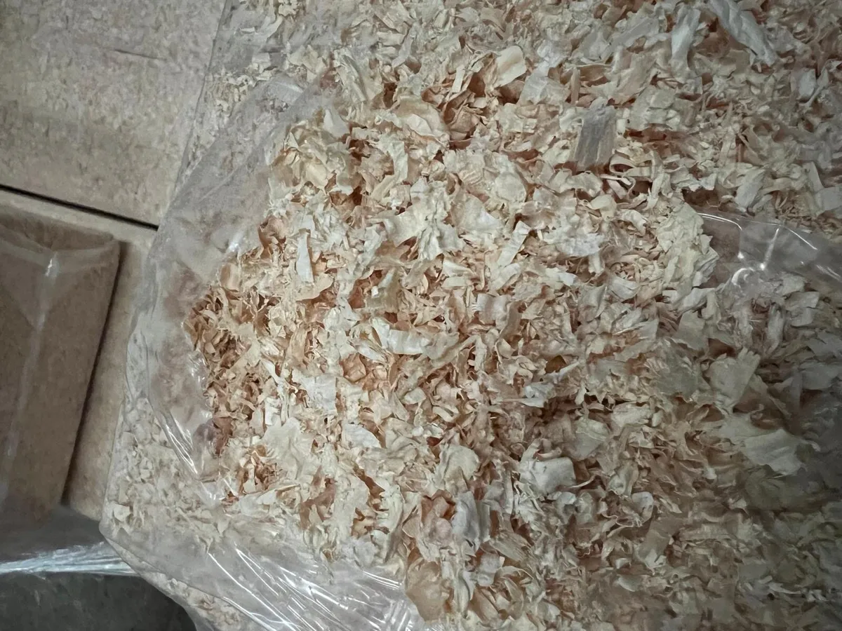 Quality Whitewood Shavings in Bales Delivered - Image 2