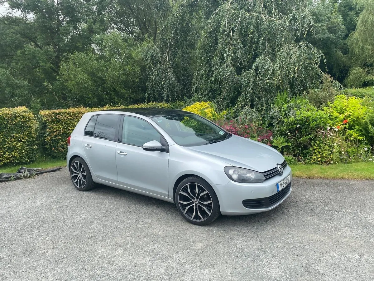 Volkswagen Golf 2011 1.6L TDI - Image 1