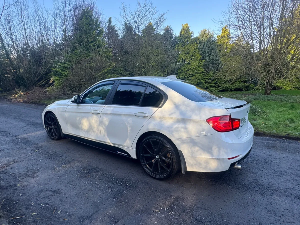 14 BMW 3-Series .. 320D - Image 3