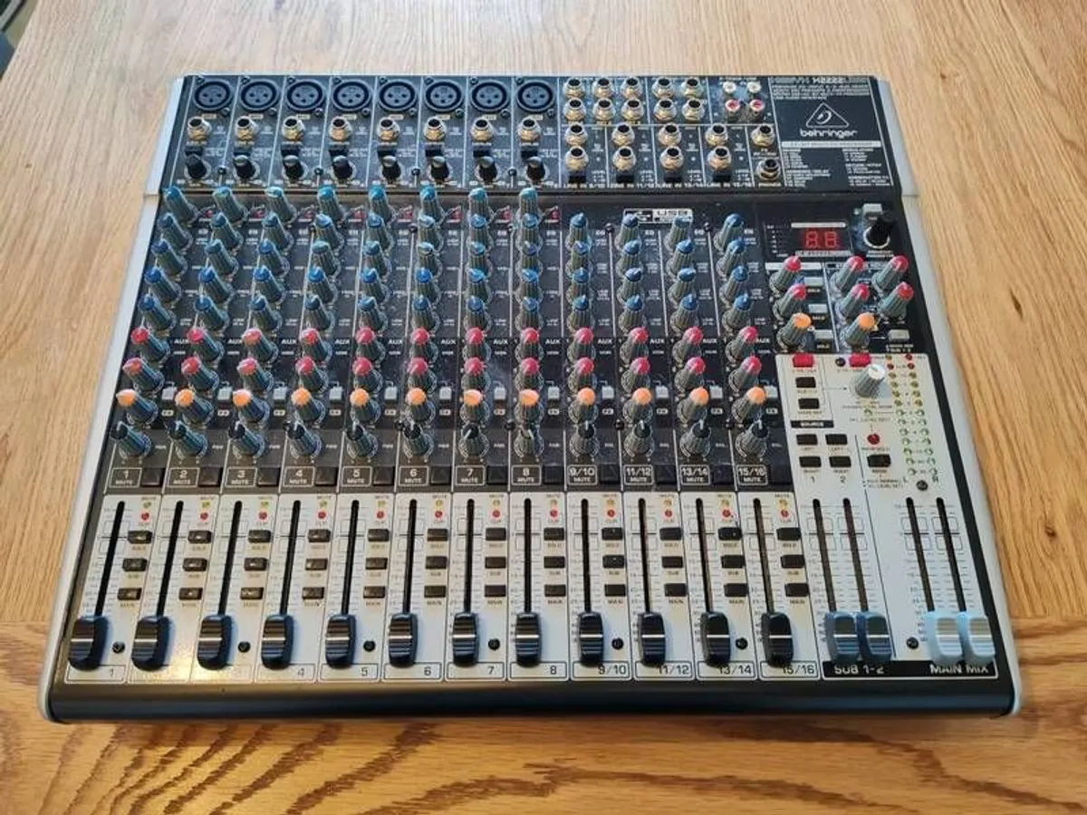 Behringer xenyx x2222 USB 24 bit multi processer - Image 1