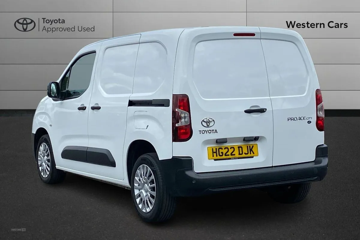 Toyota Proace City 1.5 BlueHDi Icon Short Panel Va - Image 4