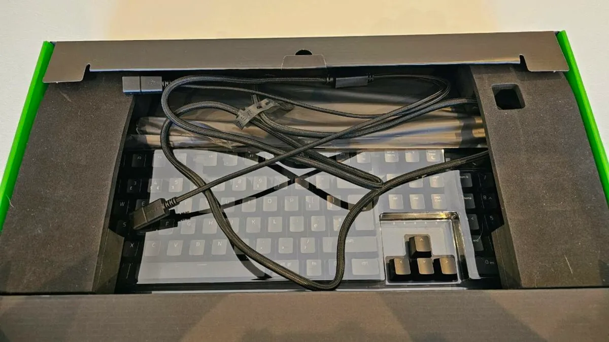 Razer Hunstman Elite Opto-Mechanical Gaming Keyboa - Image 2