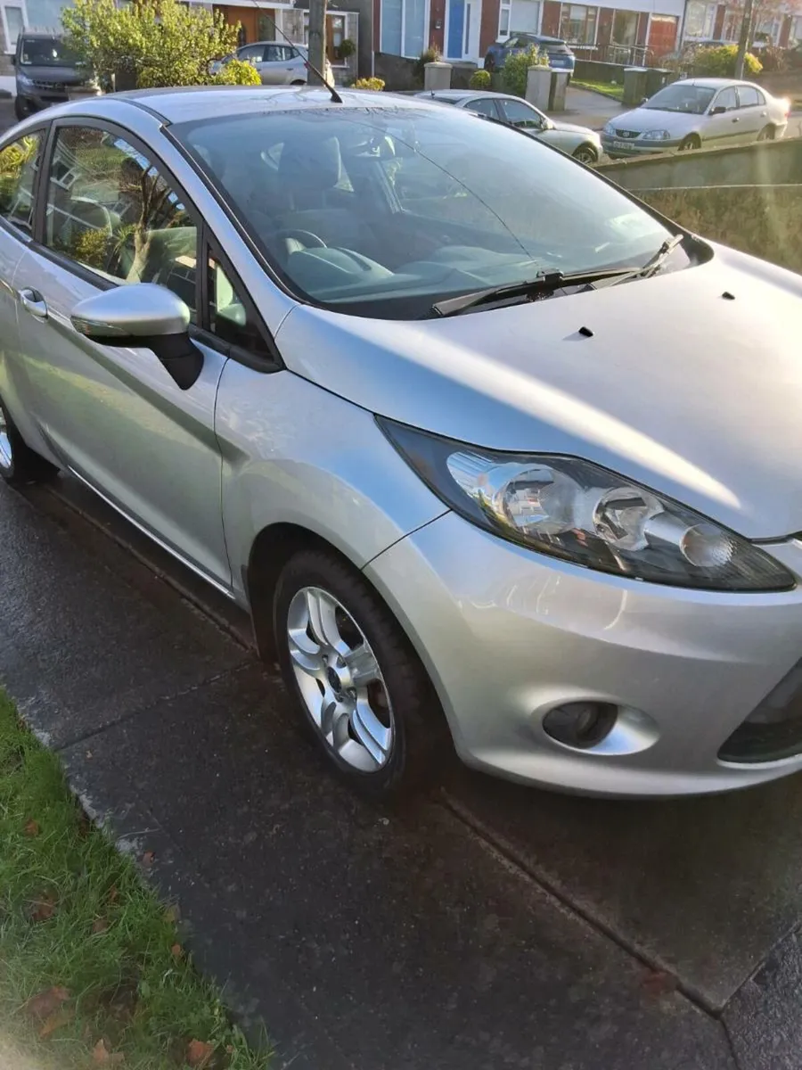 Ford Fiesta 2009  233053 Km - Image 4