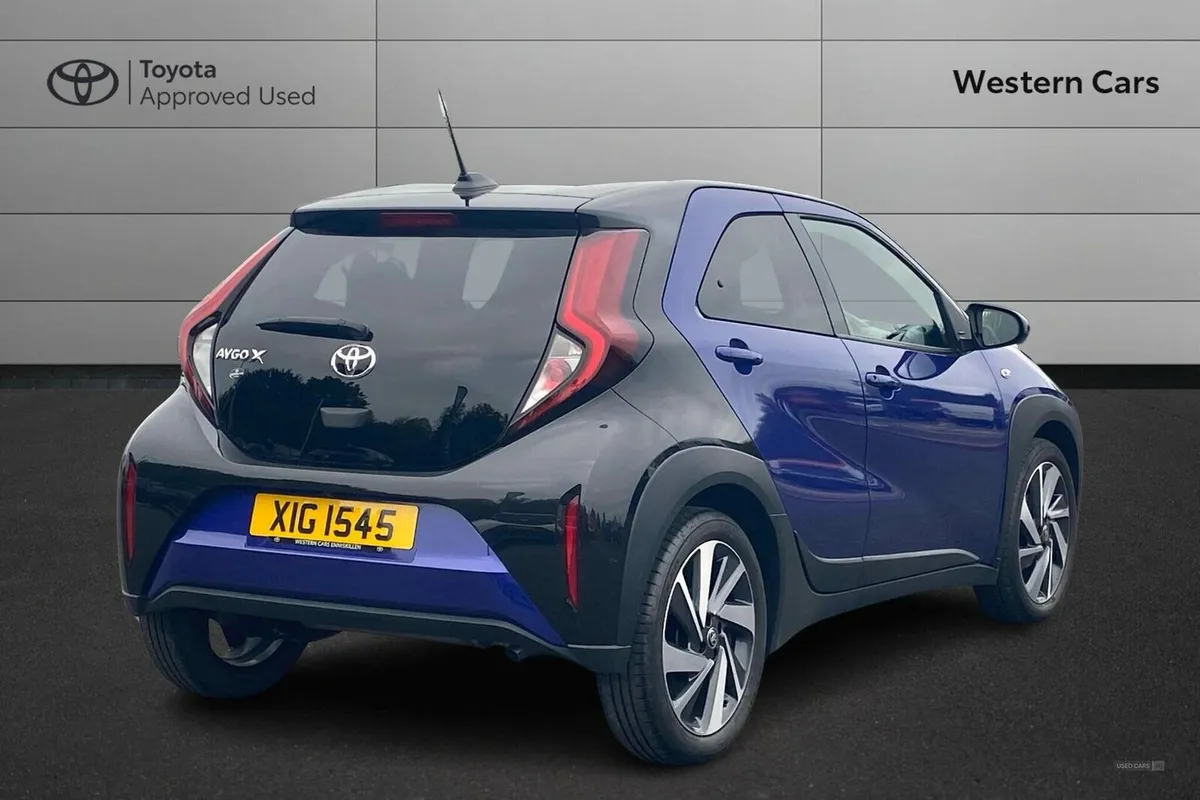 Toyota Aygo X 1.0 VVT-i Edge Euro 6 (s/s) 5dr - Image 2