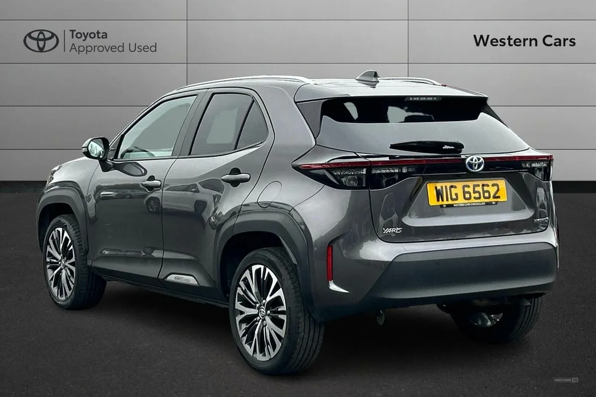 Toyota Yaris Cross 1.5 VVT-h Excel E-CVT Euro 6 (s - Image 4