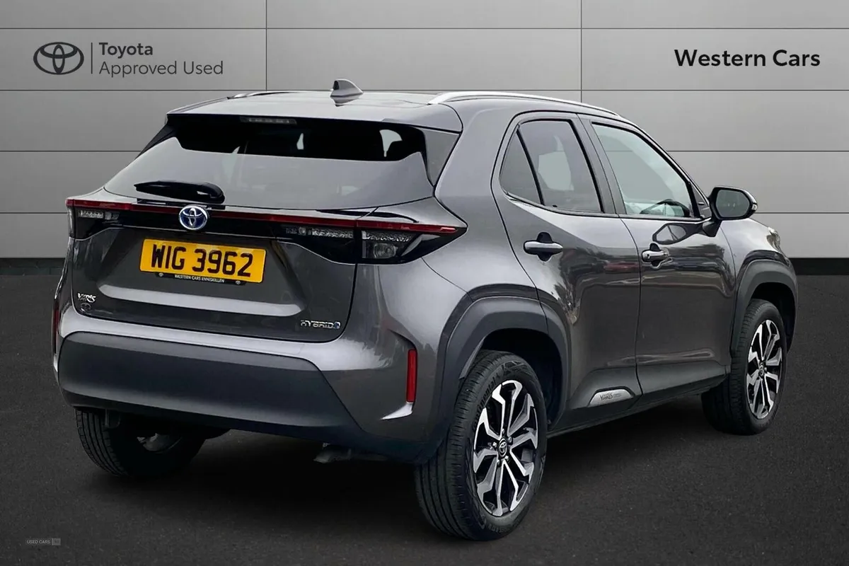 Toyota Yaris Cross 1.5 VVT-h Design E-CVT Euro 6 ( - Image 2