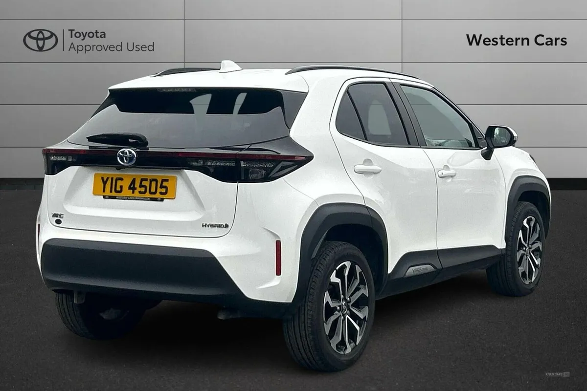 Toyota Yaris Cross 1.5 VVT-h Design SUV 5dr Petrol - Image 2