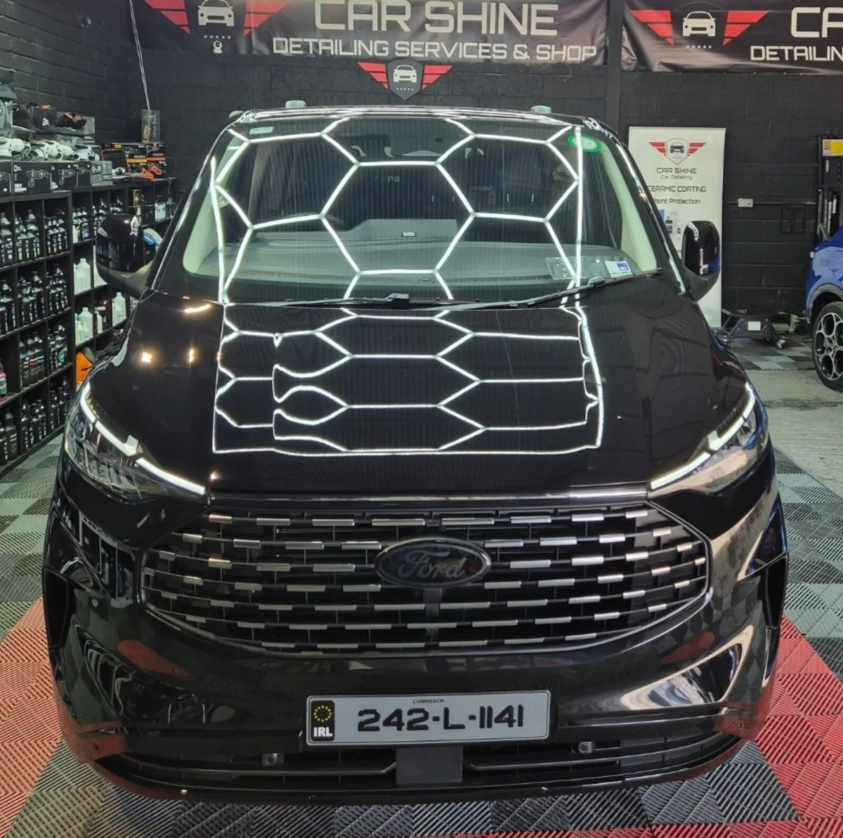 Ford Tourneo - Image 3