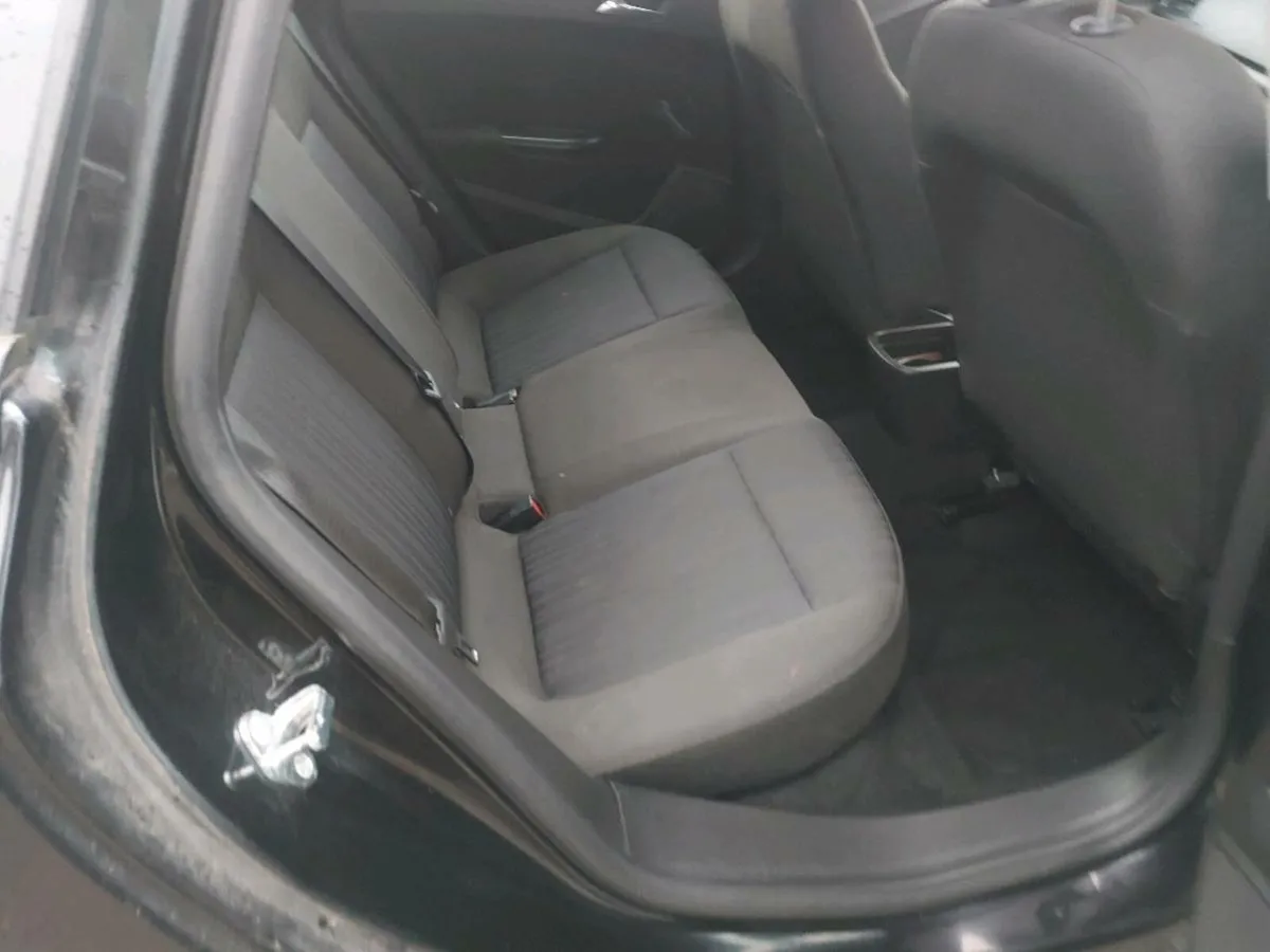 2011 opel astra 1.4 petrol nct 6/26 tax 12/25 - Image 4